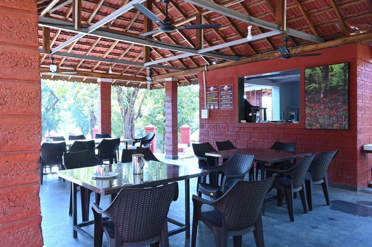 Hotel River Orchid Resort Сатара Екстер'єр фото